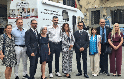IN CENTRO A PRATO L’AMBULATORIO MOBILE DI FONDAZIONE ANT: DUE GIORNATE PER LA PREVENZIONE DEI TUMORI AL SENO
