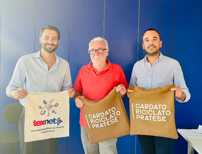 TEX.NET ENTRA IN CARDATO & FRIENDS: DALLA RETE DIGITALE A QUELLA TRA IMPRESE UN LEGAME PER SOSTENERE IL DISTRETTO TESSILE TEX.NET ENTRA IN CARDATO & FRIENDS: DALLA RETE DIGITALE A QUELLA TRA IMPRESE UN LEGAME PER SOSTENERE IL DISTRETTO TESSILE
