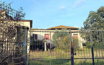 EX OSPEDALE CASELLI, ADOLESCENTI SORPRESI ALL’INTERNO DELLA STRUTTURA DISMESSA EX OSPEDALE CASELLI, ADOLESCENTI SORPRESI ALL’INTERNO DELLA STRUTTURA DISMESSA