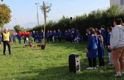quarrata. UN ALBERO PER LA MEMORIA, UNA COMUNITÀ PER IL FUTURO: A VIGNOLE CULTURA, AMBIENTE E SOLIDARIETÀ SI INCONTRANO
