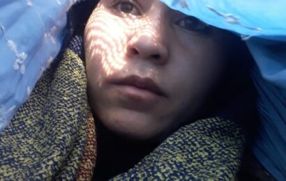 “IL VENTO FRA I CAPELLI- VOCI DI LIBERTÀ DALL’AFGHANISTAN”: A QUARRATA LA STORIA DI RUGIA E DELLE DONNE AFGANE