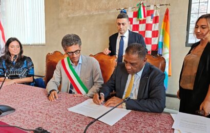 INCONTRO DI PACE E COOPERAZIONE A PISTOIA: IL SINDACO DI GERICO SALEM GHROUF IN CITTÀ PER IL PERCORSO VERSO IL GEMELLAGGIO INCONTRO DI PACE E COOPERAZIONE A PISTOIA: IL SINDACO DI GERICO SALEM GHROUF IN CITTÀ PER IL PERCORSO VERSO IL GEMELLAGGIO