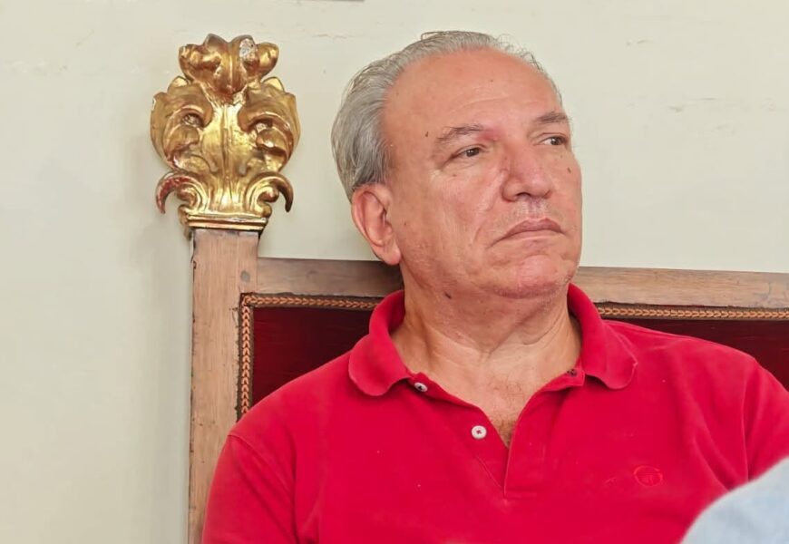 staff del sindaco. DIMISSIONI DEL CAPO DI GABINETTO. CAPECCHI: «GRAZIE A MANUELE BRAGHERO, UN ESEMPIO DI DEDIZIONE E SPIRITO DI SERVIZIO. A LUI I MIEI MIGLIORI AUGURI» staff del sindaco. DIMISSIONI DEL CAPO DI GABINETTO. CAPECCHI: «GRAZIE A MANUELE BRAGHERO, UN ESEMPIO DI DEDIZIONE E SPIRITO DI SERVIZIO. A LUI I MIEI MIGLIORI AUGURI»