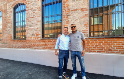 NUOVA VITA PER L’EX LANIFICIO CANOVAI: RECUPERO DELLE FACCIATE STORICHE, PRESENZA DELLA CIMINIERA E REALIZZAZIONE DI 15 APPARTAMENTI DI PREGIO