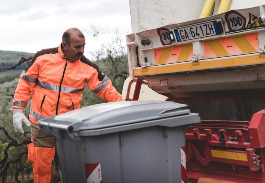 RACCOLTA PORTA A PORTA, SCATTA LA NUOVA ORGANIZZAZIONE RACCOLTA PORTA A PORTA, SCATTA LA NUOVA ORGANIZZAZIONE